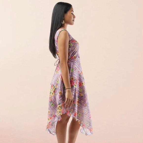 Lavender Floral Chiffon Knee-Length Dress | Muvvas Boutique - Picture 4 of 5